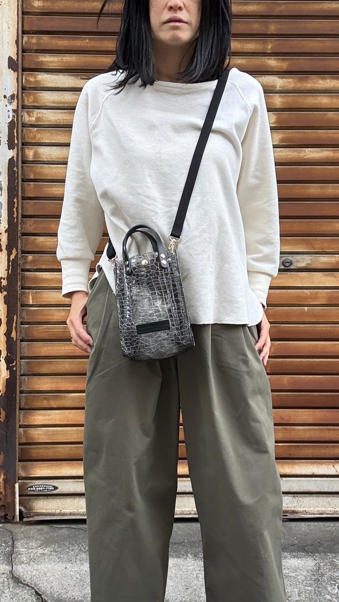 Early July <Pre-order> Colored PVC (Leather Handle) Pochette / 🐊Crocodile Clear Grey