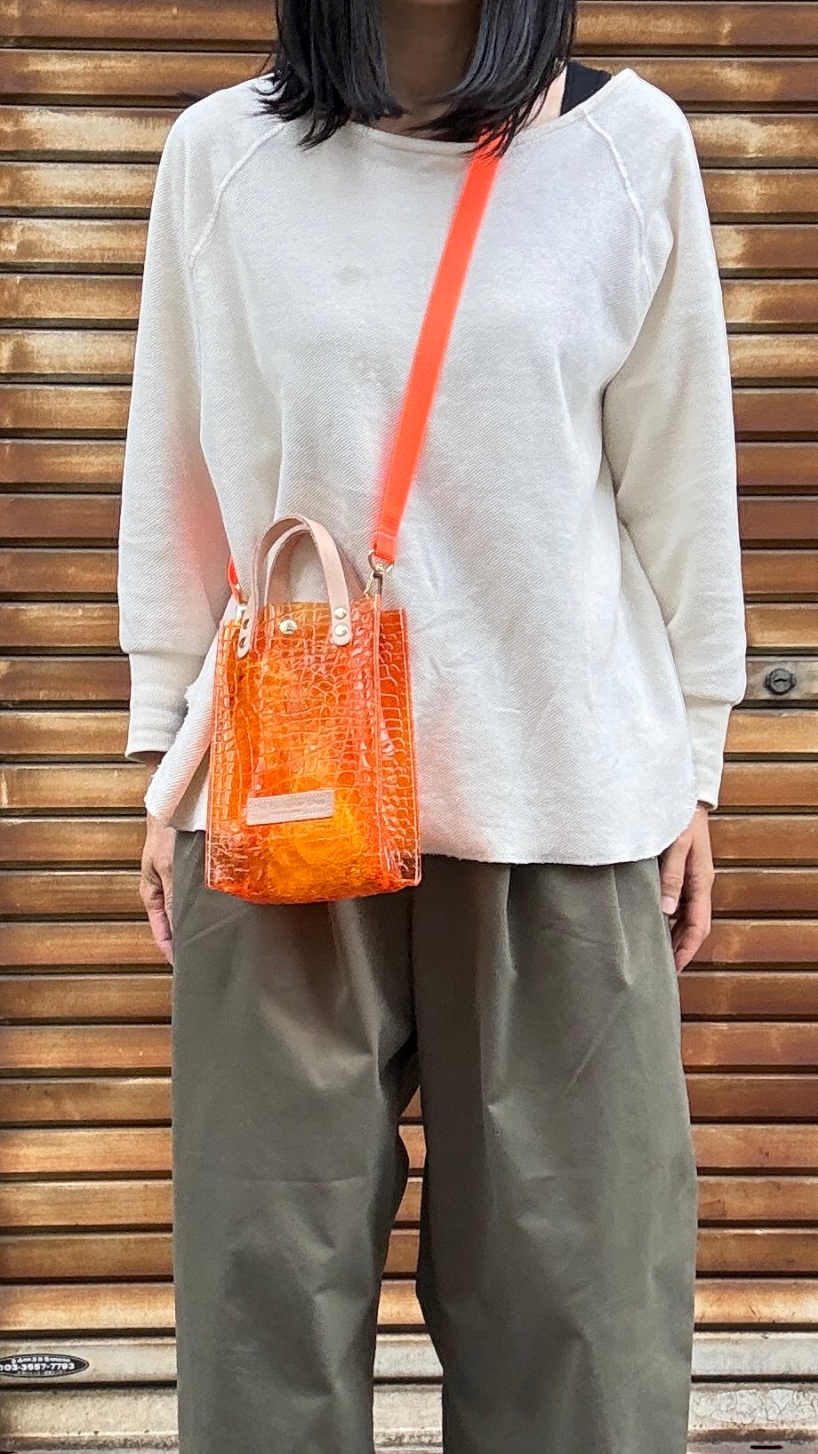 7月上旬＜予約＞Colored PVC(LeatherHandle)Pochette/🐊Crocodile Orange