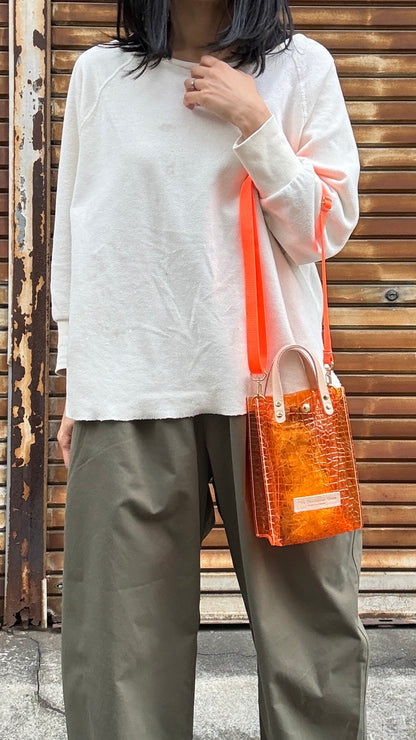 7月上旬＜予約＞Colored PVC(LeatherHandle)Pochette/🐊Crocodile Orange