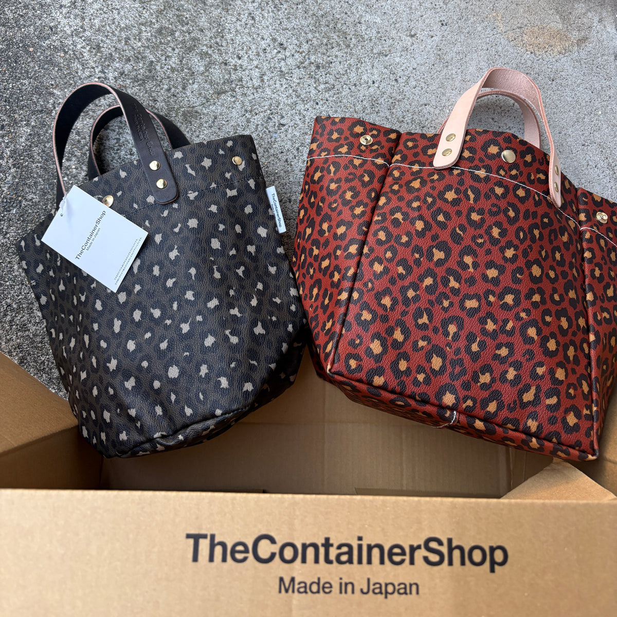 残4セット＜数量限定20セット＞ Coated PVC Loepard バッグ2点セット　全国送料無料