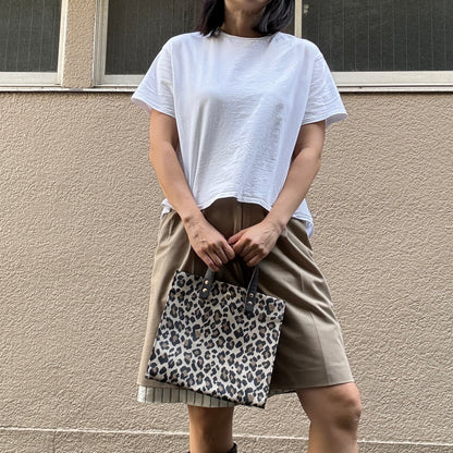 ＜2026年AW新作＞「軽くて拭ける」Coated PVC Leopard（Rectangle M)