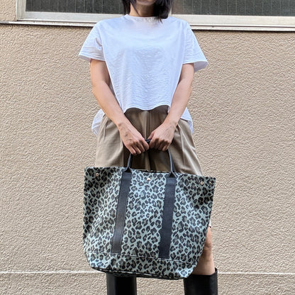 "Lightweight and wipeable" Coated PVC Camouflage (TOTE L)