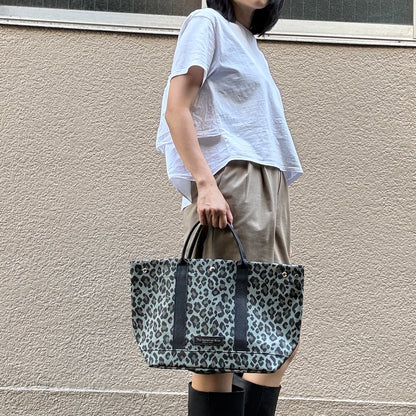 "Lightweight and Wipeable" Coated PVC Camouflage (TOTE M)