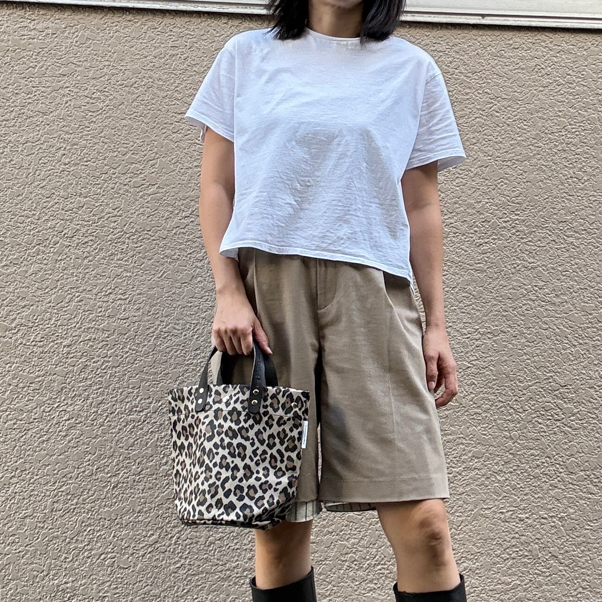 "Lightweight and Wipable" Coated PVC Camouflage (Round Bottom) B