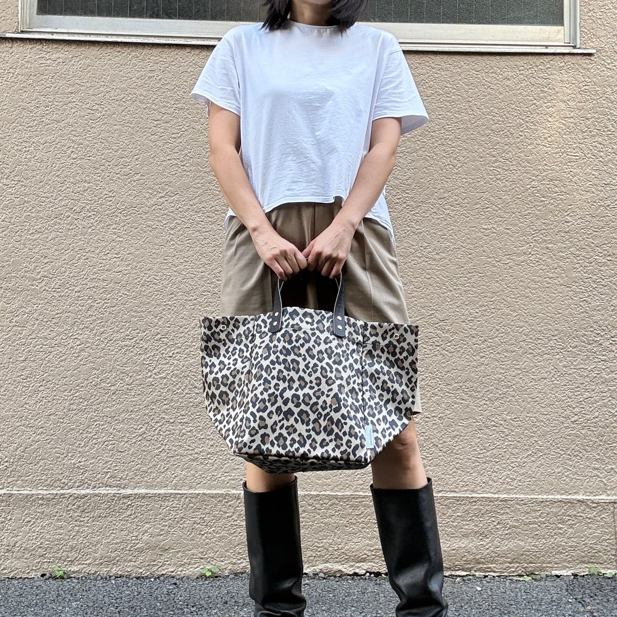 <2026年AW新先＞「軽くて拭ける」Coated PVC Leopard（SQL)