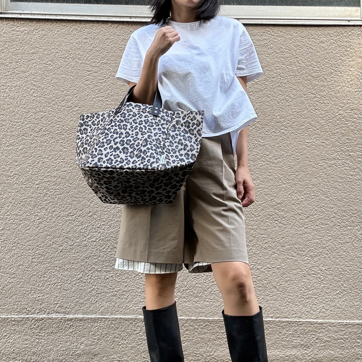 <2026年AW新先＞「軽くて拭ける」Coated PVC Leopard（SQL)