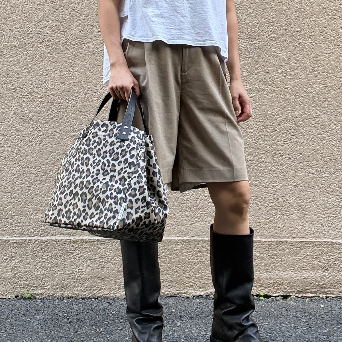 <2026年AW新先＞「軽くて拭ける」Coated PVC Leopard（SQL)