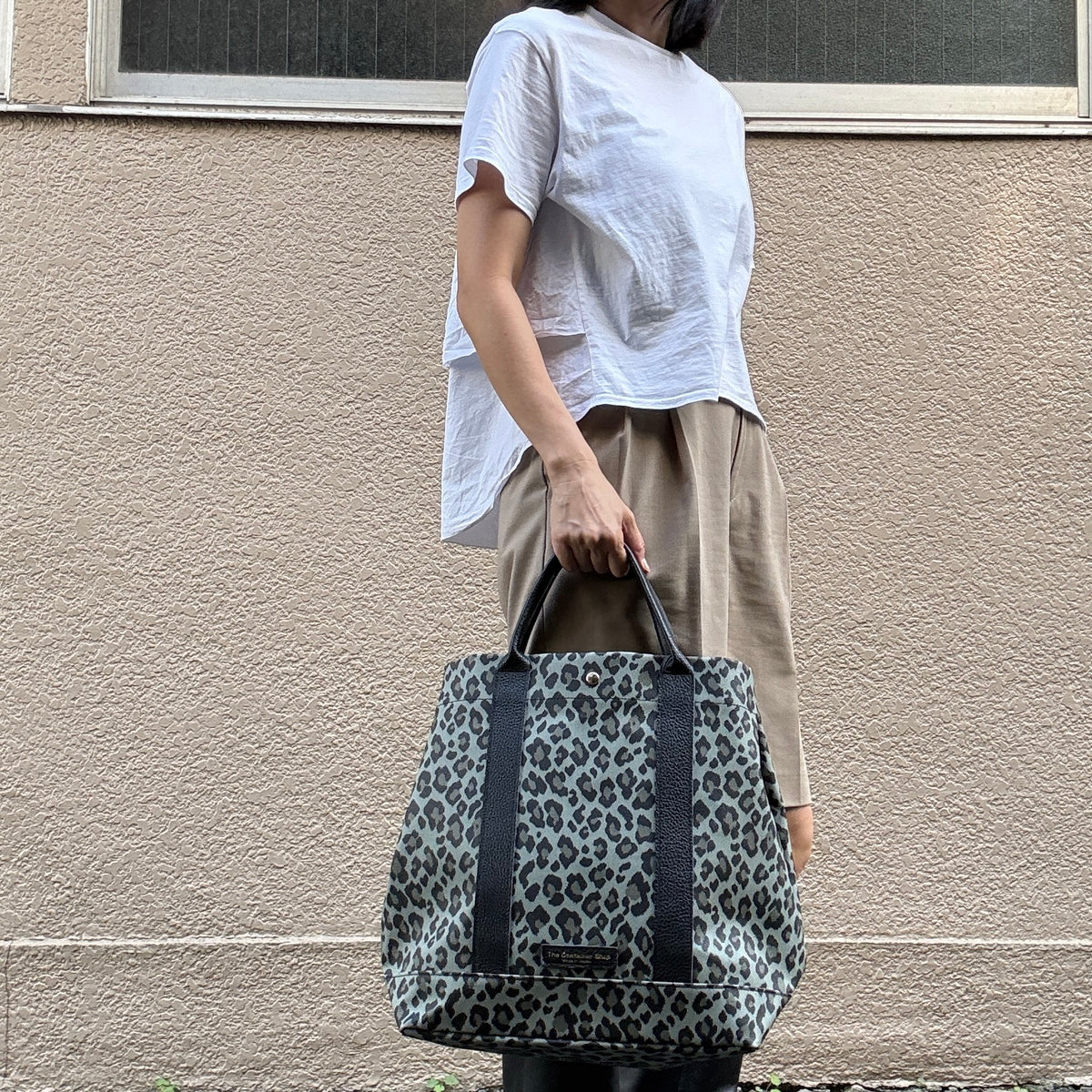 "Lightweight and wipeable" Coated PVC Camouflage (TOTE L)