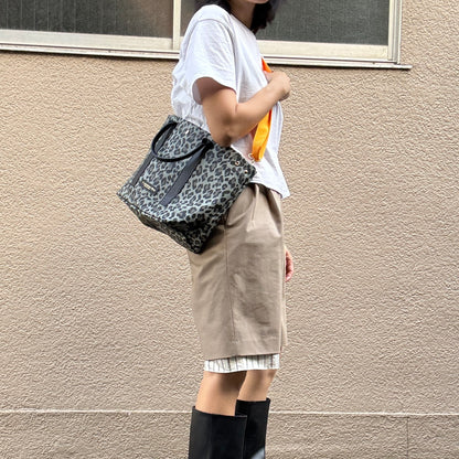 "Lightweight and Wipeable" Coated PVC Camouflage (TOTE M)