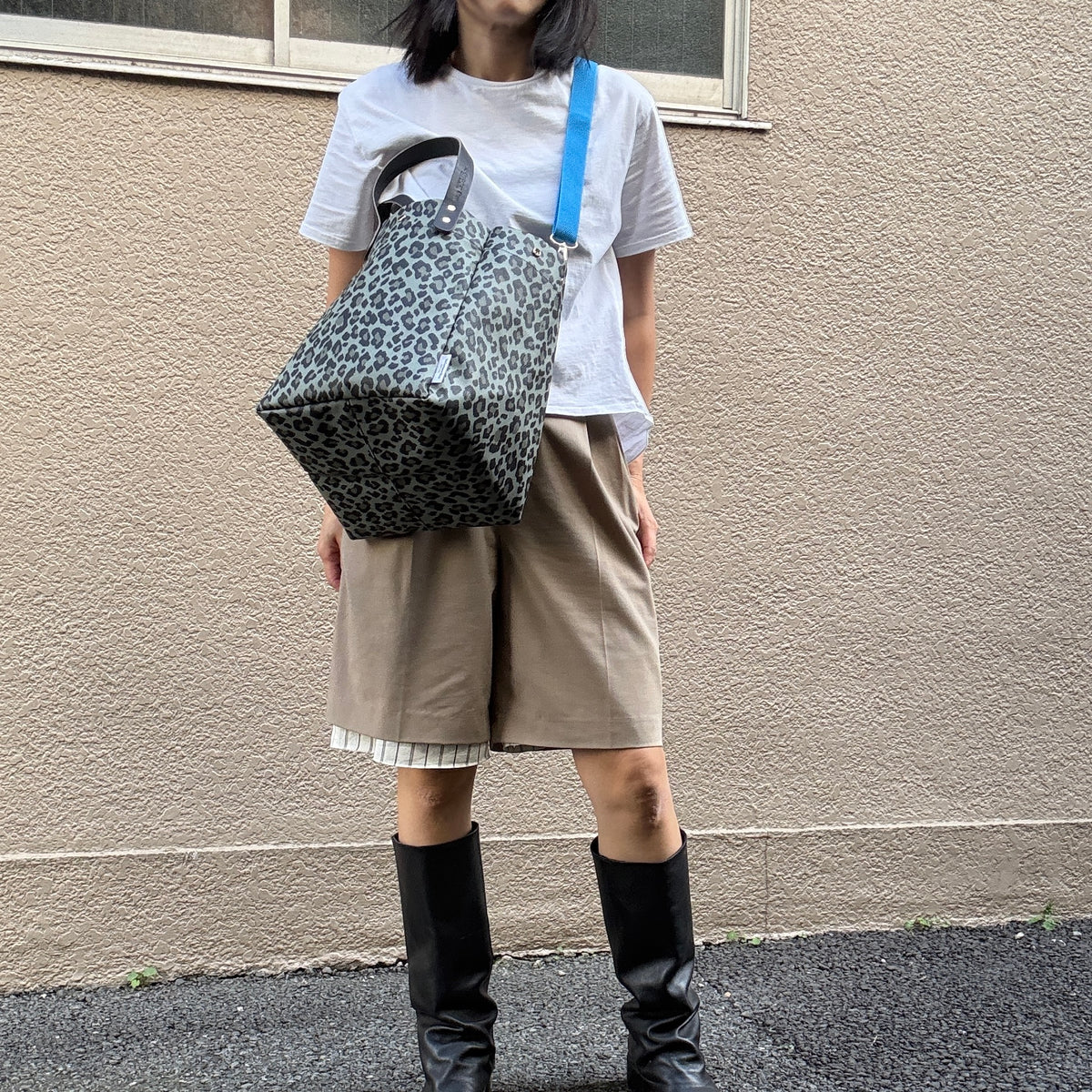 <2026年AW新先＞「軽くて拭ける」Coated PVC Leopard（SQL)
