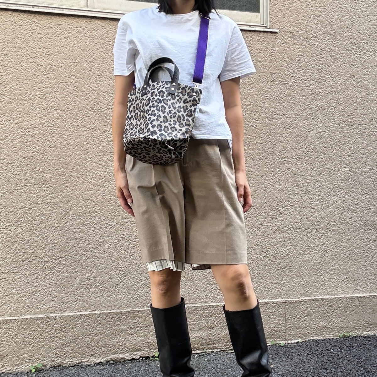 "Lightweight and Wipable" Coated PVC Camouflage (Round Bottom) B