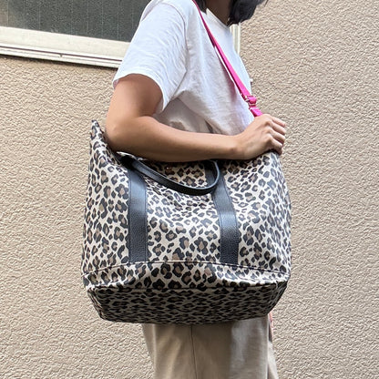 "Lightweight and wipeable" Coated PVC Camouflage (TOTE L)