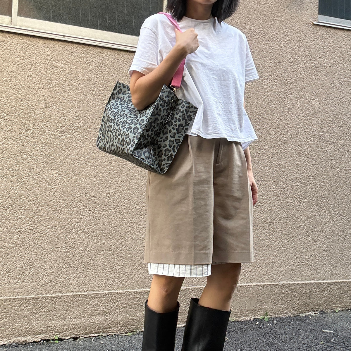 ＜2026年AW新作＞「軽くて拭ける」Coated PVC Leopard（Rectangle M)