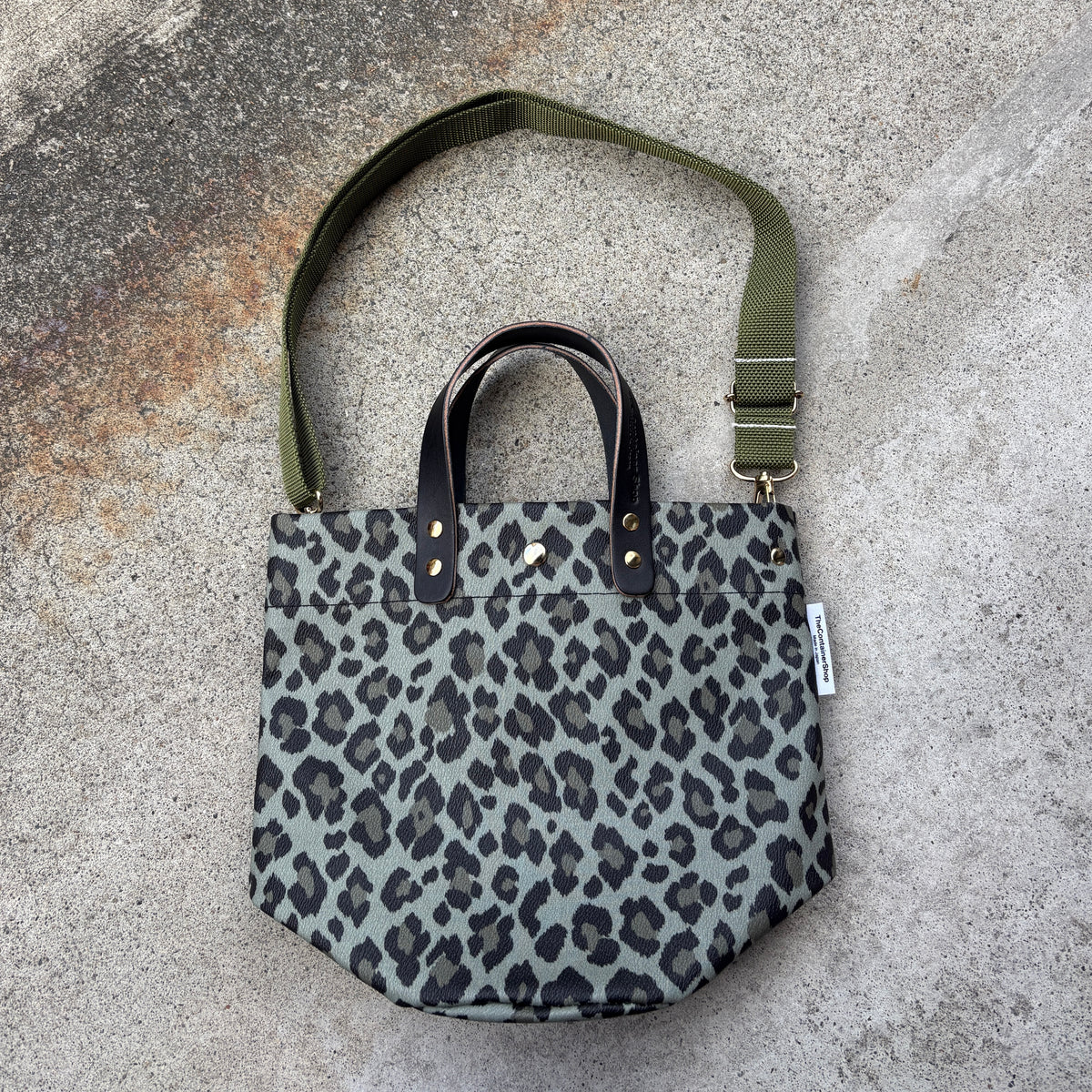 "Lightweight and Wipable" Coated PVC Camouflage (Round Bottom) B