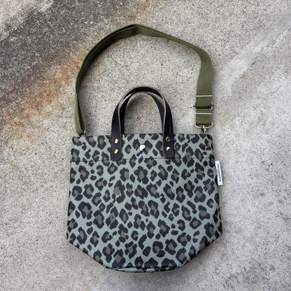 "Lightweight and Wipable" Coated PVC Camouflage (Round Bottom) B