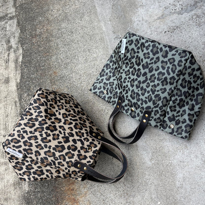 <2026年AW新先＞「軽くて拭ける」Coated PVC Leopard（SQL)