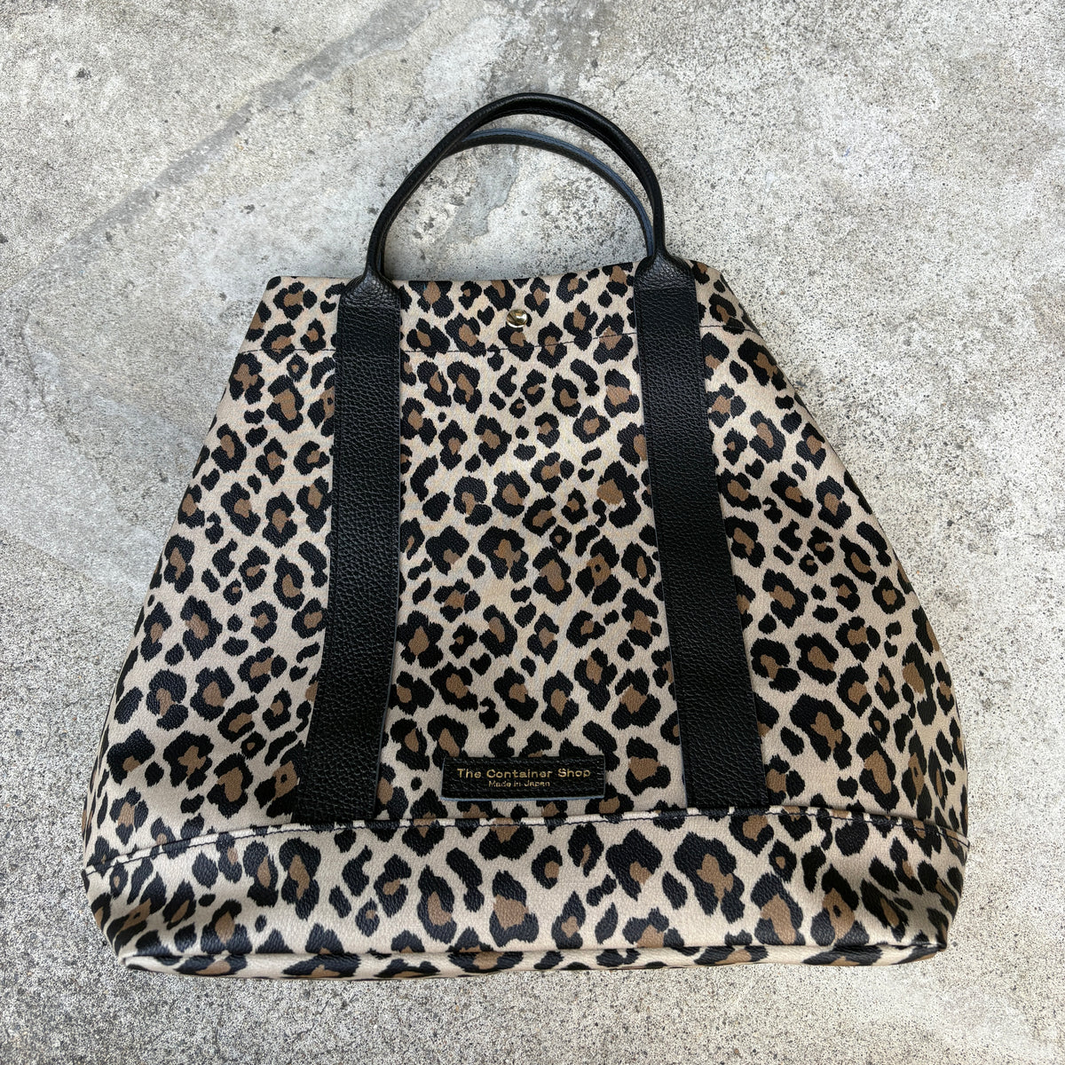 "Lightweight and wipeable" Coated PVC Camouflage (TOTE L)