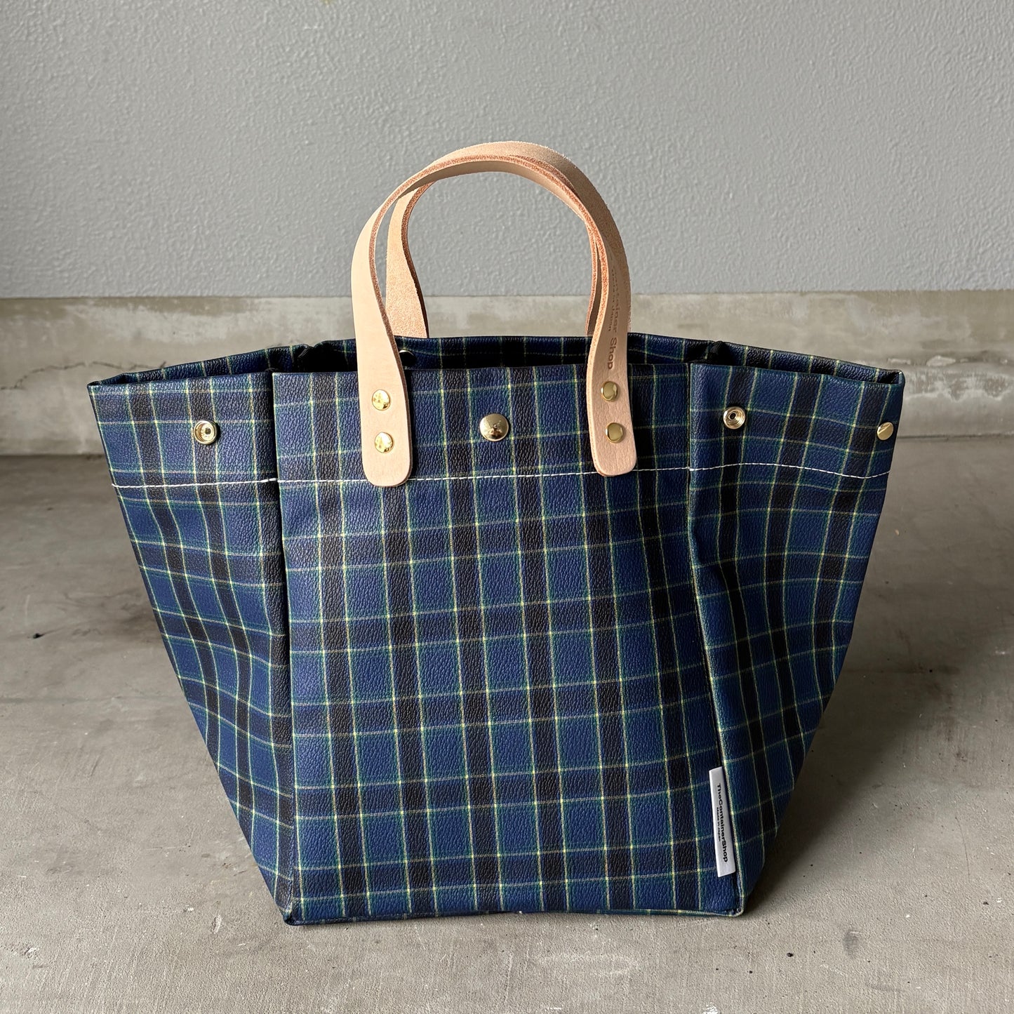 「軽くて拭ける」Coated PVC（SQ）Black Watch