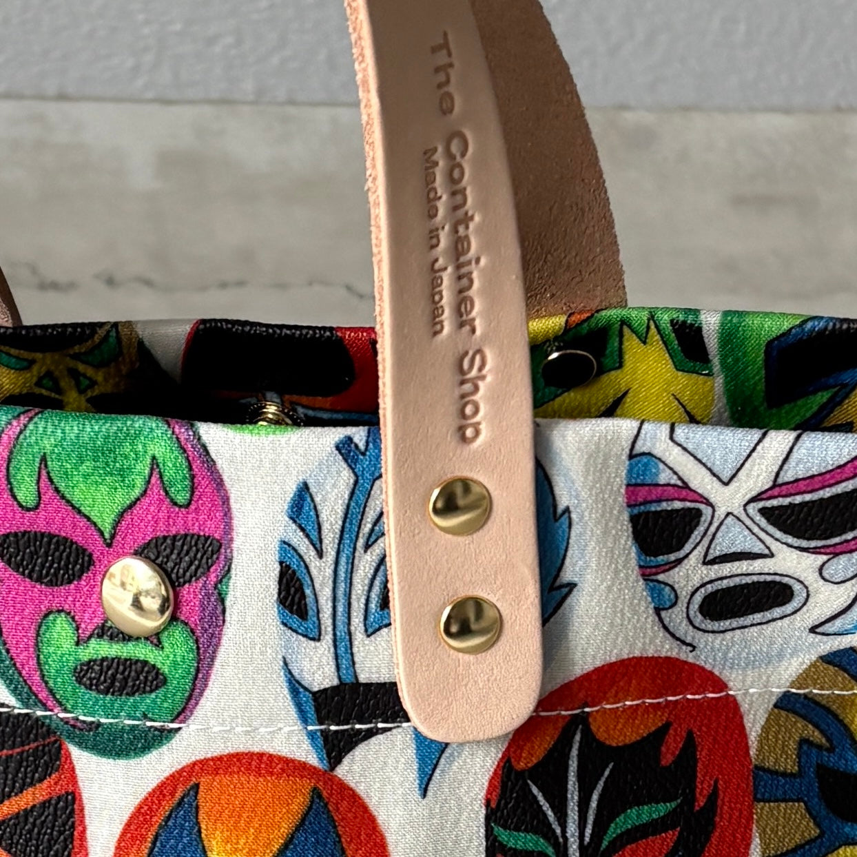 完売）「軽くて拭ける」Coated PVC（丸底バッグ）Mascard Perea