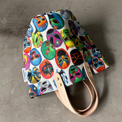 完売）「軽くて拭ける」Coated PVC（丸底バッグ）Mascard Perea