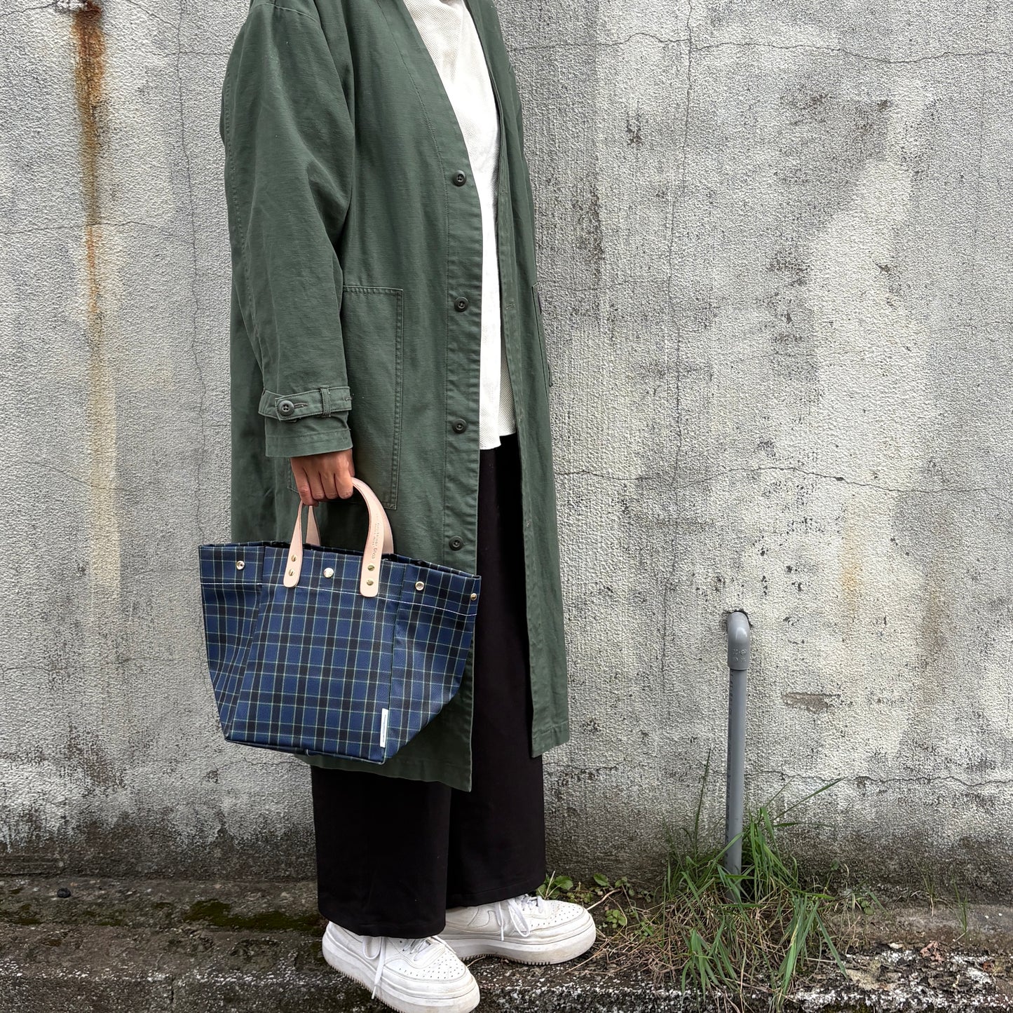 「軽くて拭ける」Coated PVC（SQ）Black Watch