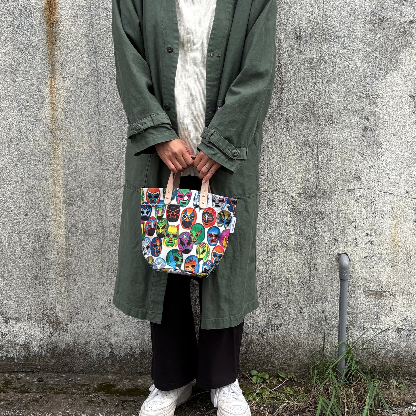 完売）「軽くて拭ける」Coated PVC（丸底バッグ）Mascard Perea