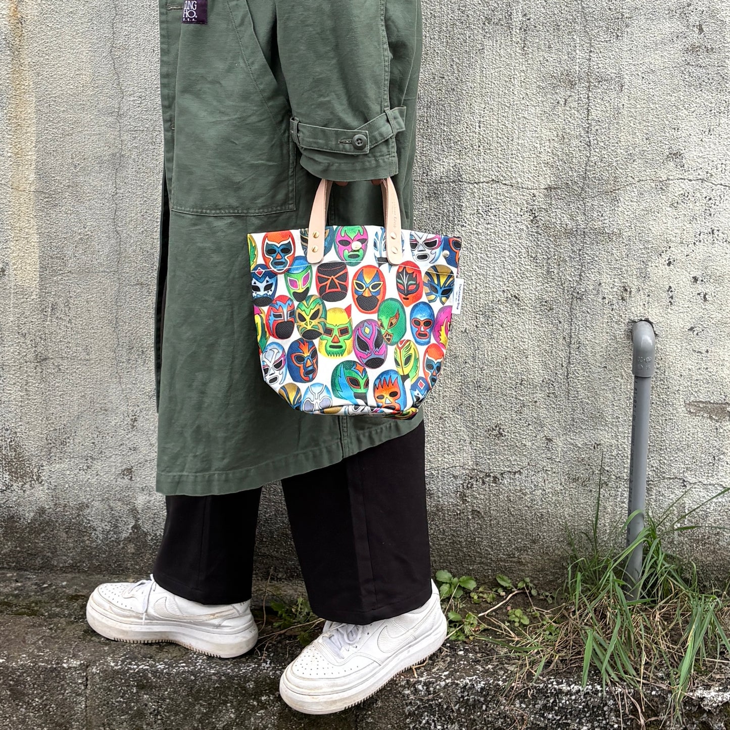 完売）「軽くて拭ける」Coated PVC（丸底バッグ）Mascard Perea