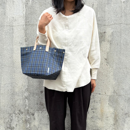 「軽くて拭ける」Coated PVC（SQ）Black Watch