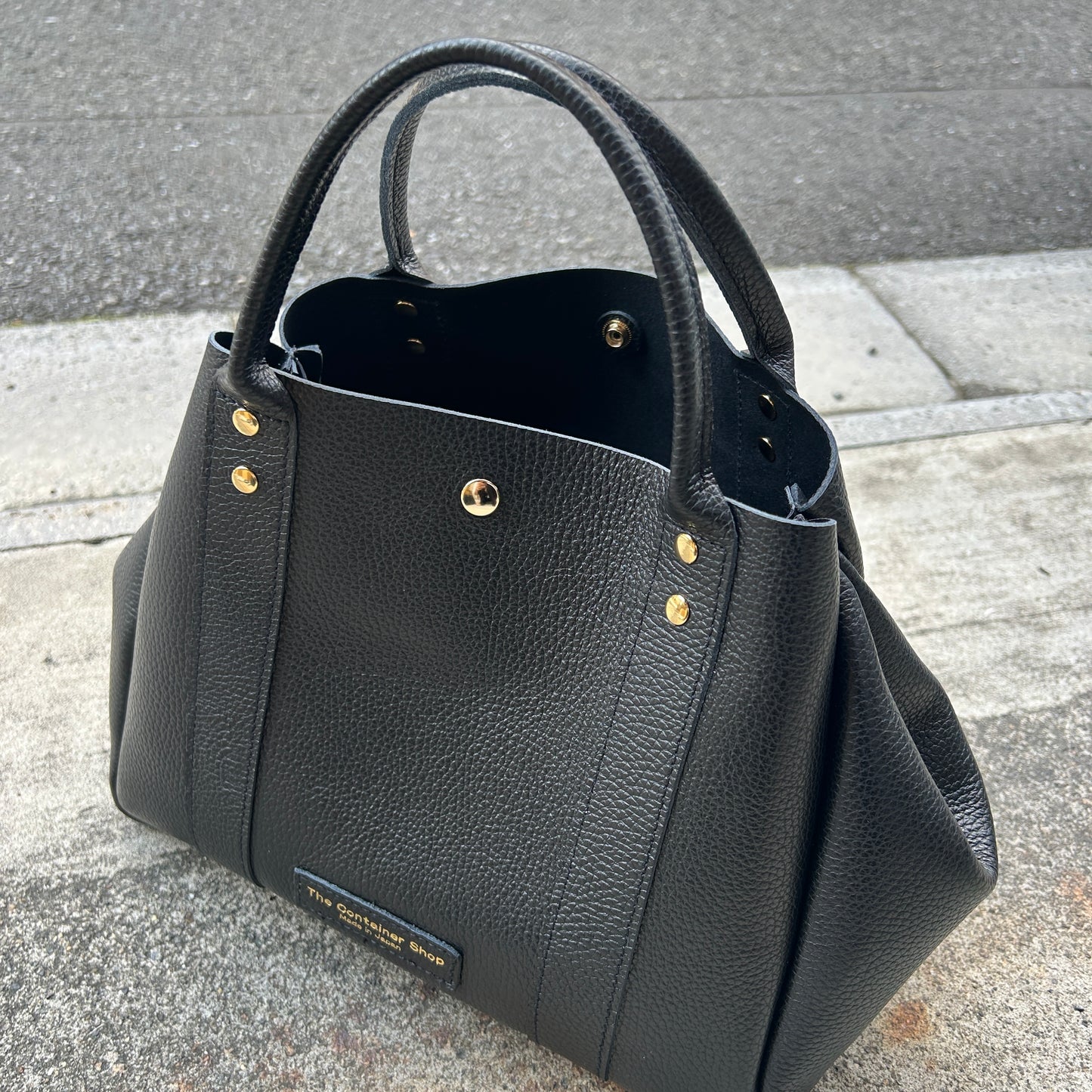 ＜New＞Cow Leather (Tote L size) BLACK
