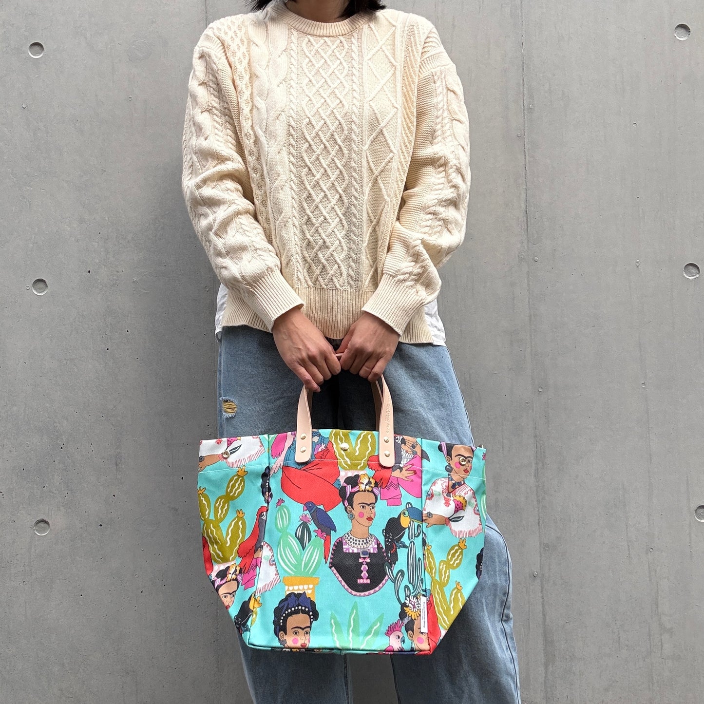 ＜数量限定＞「軽くて拭ける」Coated PVC（SQL）Frida con la Plums