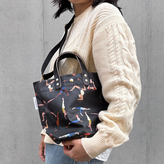 4月上旬＜数量限定＞「軽くて拭ける」Coated PVC（丸底バッグ）Namaste