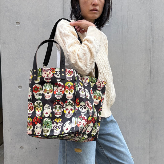 残りわずか「軽くて拭ける」Coated PVC（SQL）Gotas de Amor