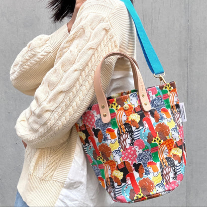 <Limited Quantity> "Lightweight and Easy to Wipe" Coated PVC (Round Bottom Bag) Strong Together
