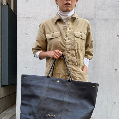 ＜先行発売＞「軽くて拭ける」Coated PVC Camouflage（トートXL）