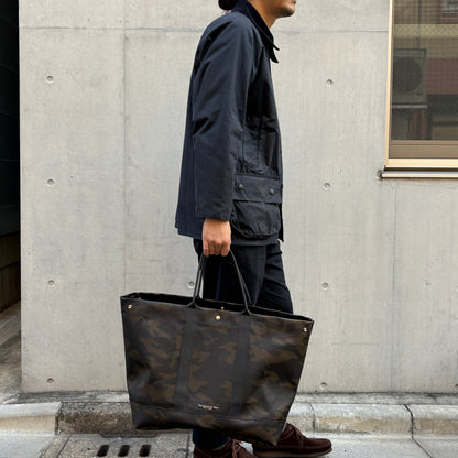 ＜先行発売＞「軽くて拭ける」Coated PVC Camouflage（トートXL）