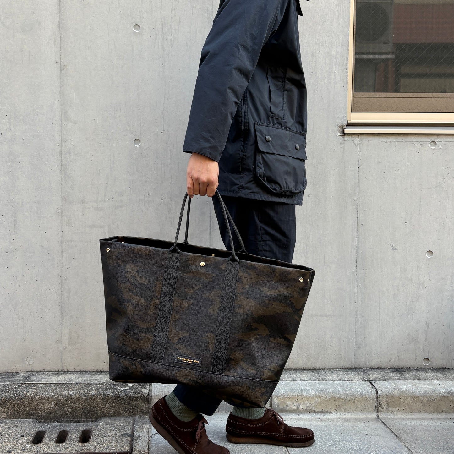 ＜先行発売＞「軽くて拭ける」Coated PVC Camouflage（トートXL）