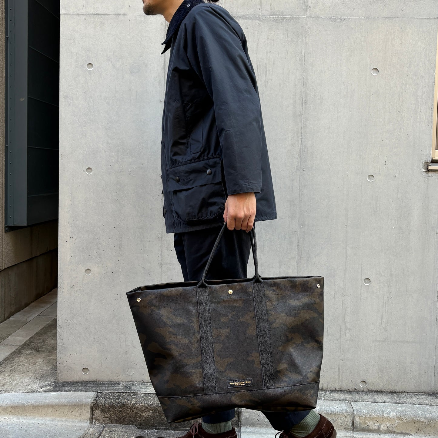 ＜先行発売＞「軽くて拭ける」Coated PVC Camouflage（トートXL）