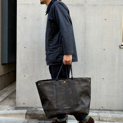 ＜先行発売＞「軽くて拭ける」Coated PVC Camouflage（トートXL）