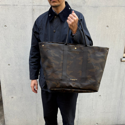 ＜先行発売＞「軽くて拭ける」Coated PVC Camouflage（トートXL）