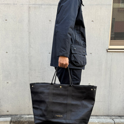 ＜先行発売＞「軽くて拭ける」Coated PVC Camouflage（トートXL）