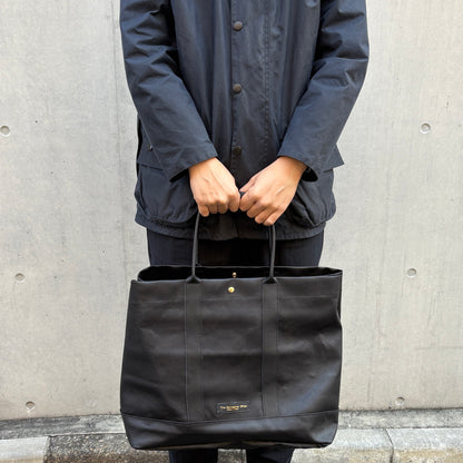 ＜先行発売＞「軽くて拭ける」Coated PVC Camouflage（トートXL）