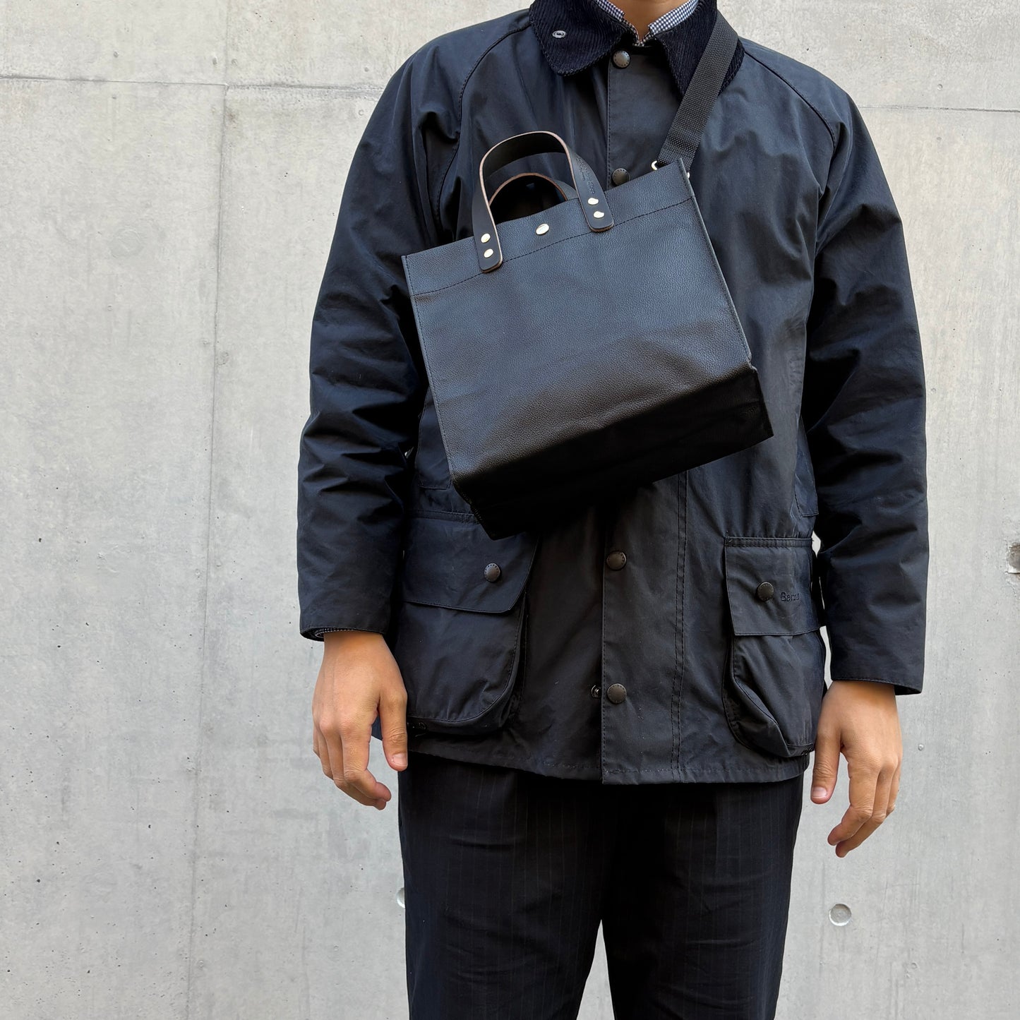 "Lightweight and easy to wipe" Coated PVC (Rectangle S) MILK TEA