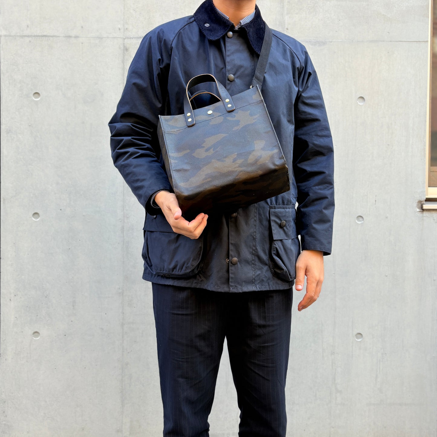 "Lightweight and easy to wipe" Coated PVC (Rectangle S) MILK TEA