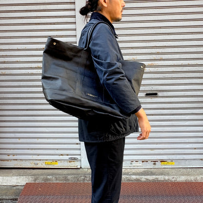 ＜先行発売＞「軽くて拭ける」Coated PVC Camouflage（トートXL）