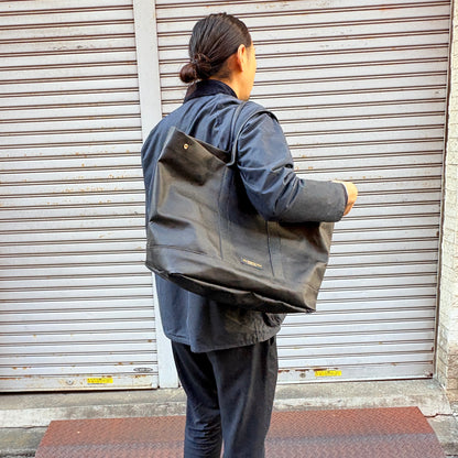 ＜先行発売＞「軽くて拭ける」Coated PVC Camouflage（トートXL）