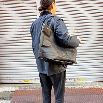 ＜先行発売＞「軽くて拭ける」Coated PVC Camouflage（トートXL）