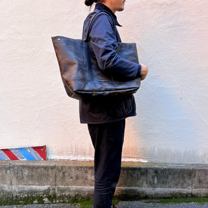 ＜先行発売＞「軽くて拭ける」Coated PVC Camouflage（トートXL）