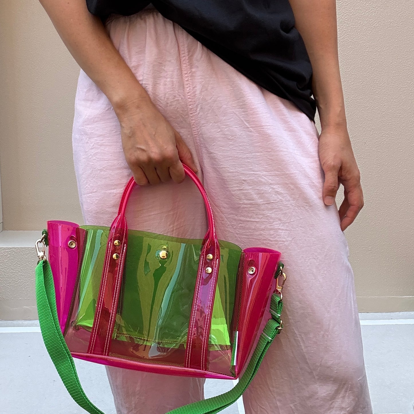 ＜限定カラー＞Colored PVC(ClearHandle)ToteM/Green&Pink