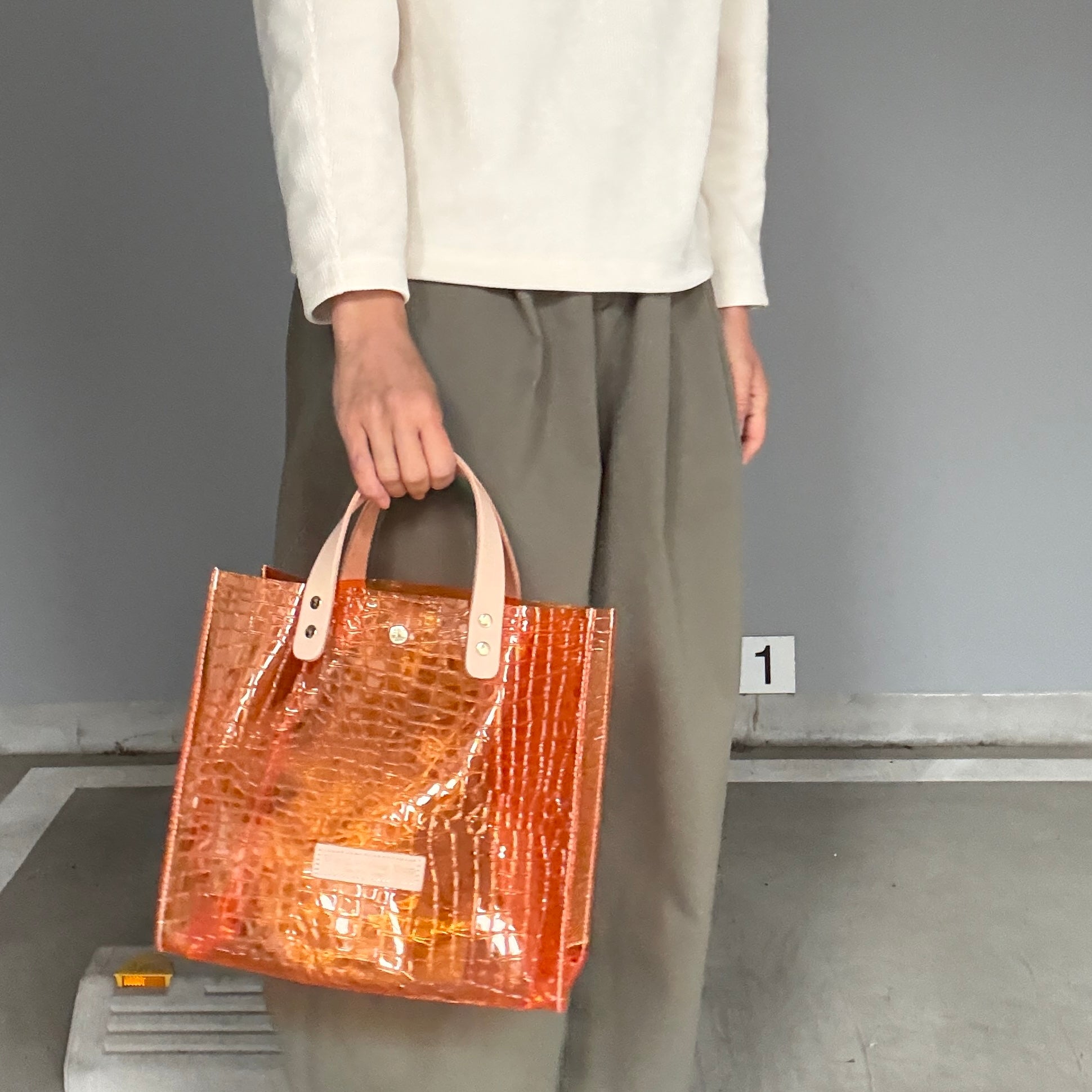 7月上旬＜予約＞Colored PVC(LeatherHandle)ToteM/🐊Crocodile Orange