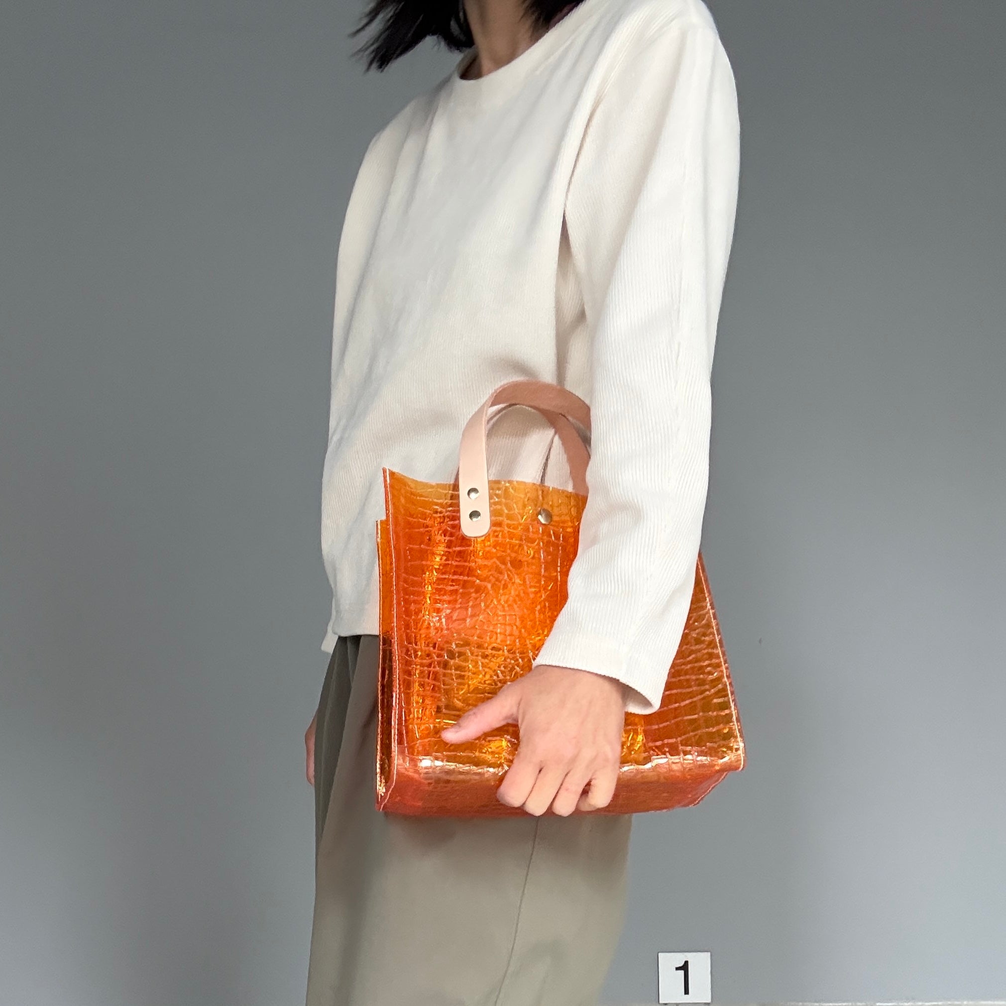 7月上旬＜予約＞Colored PVC(LeatherHandle)ToteM/🐊Crocodile Orange